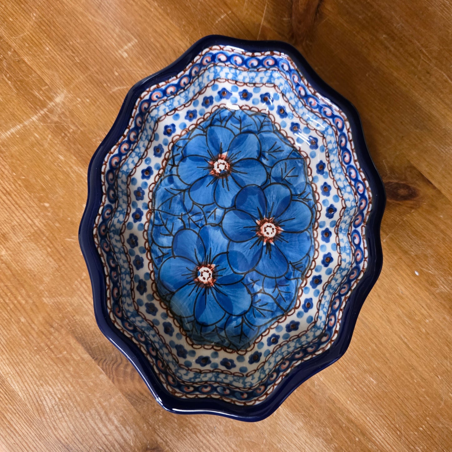 Bowl   Oval Fluted   6" x 7.5" A27-u408BC Chyla Blue
