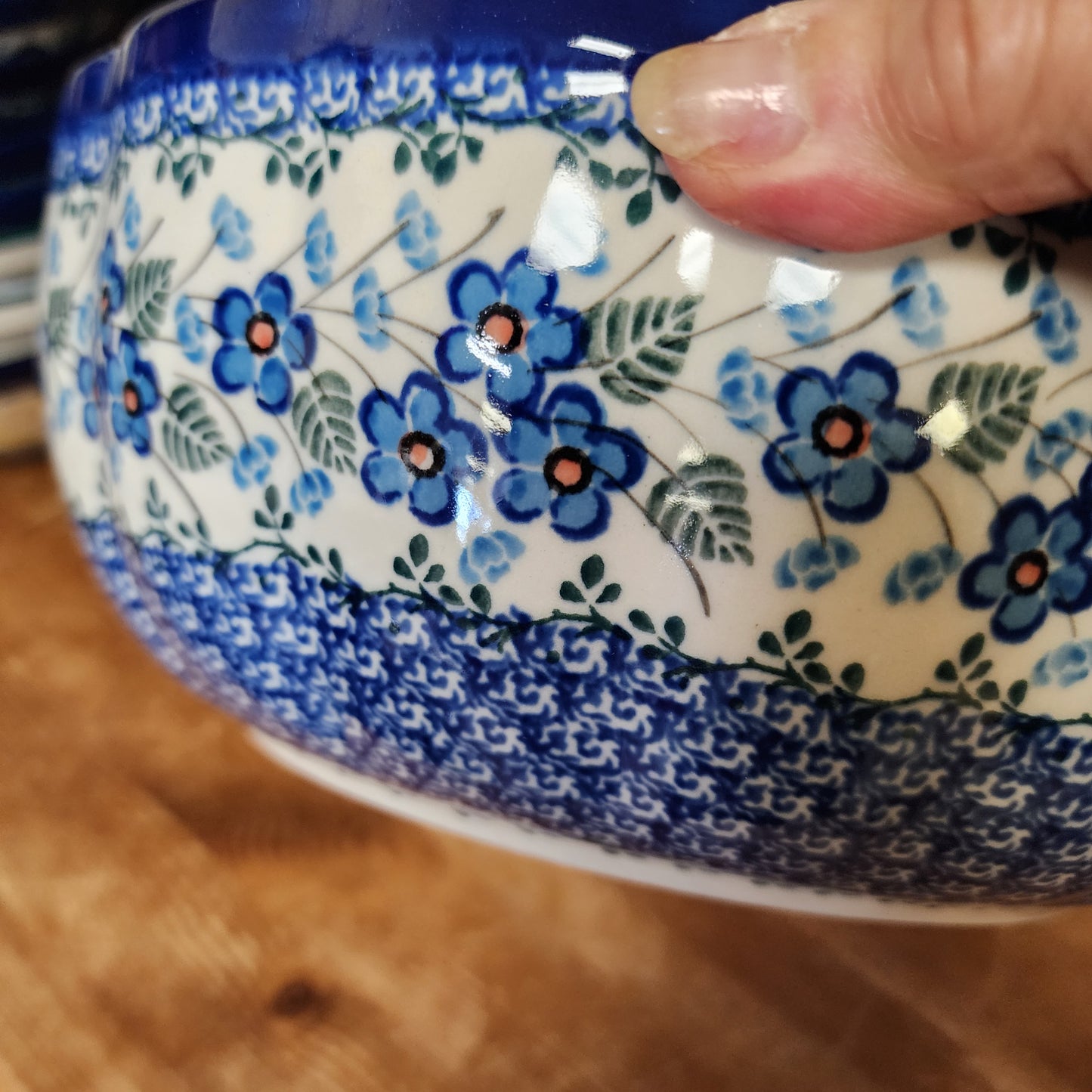 Bowl   Scalloped   10.5" W 013-2272X  Parisian Posies pf0526