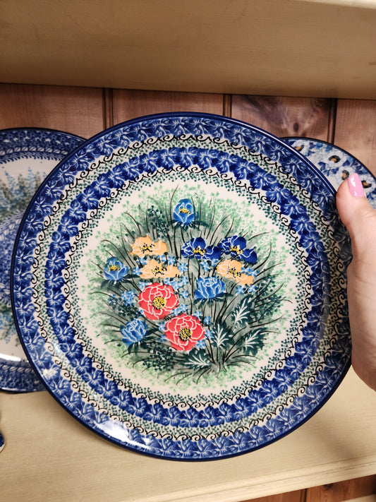 Plate ~ Dinner ~  10" 257-U3549 ~ T. Andrukiewicz