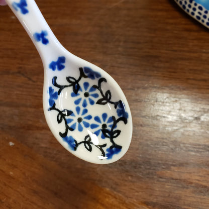 Spoon ~ Small ~ 5.25" 592-2158X Silver Lace