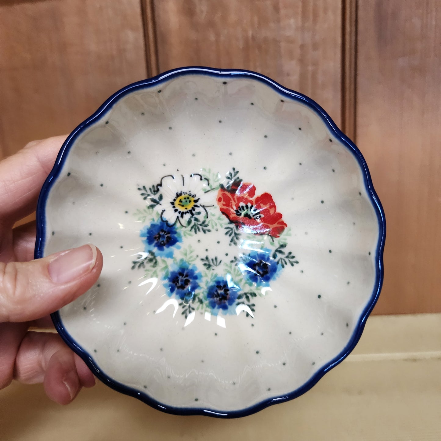 Bowl   Scalloped   4.5"   2511X ~ Double Delight