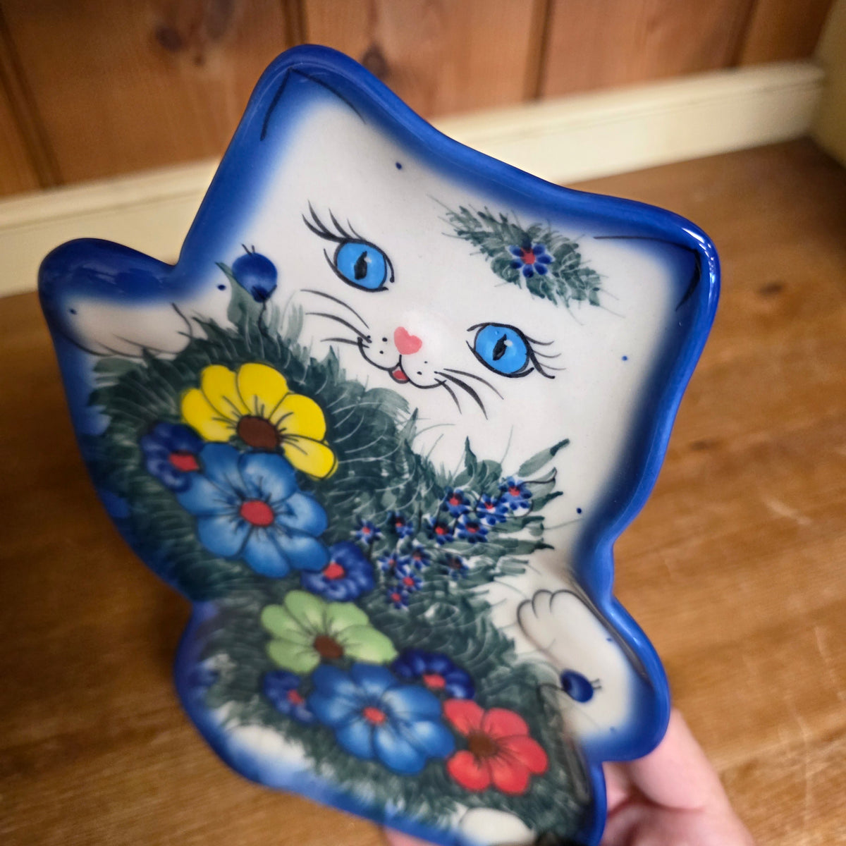 Plate ~ Cat ART2 127 Bold  (9"x6")