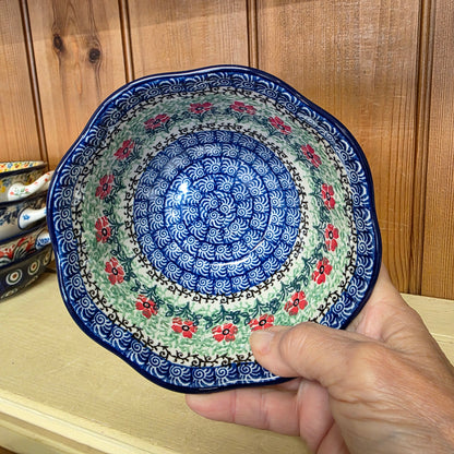 Bowl   Wavy Edge   5.75" A54-1916X  Maraschino pf0526