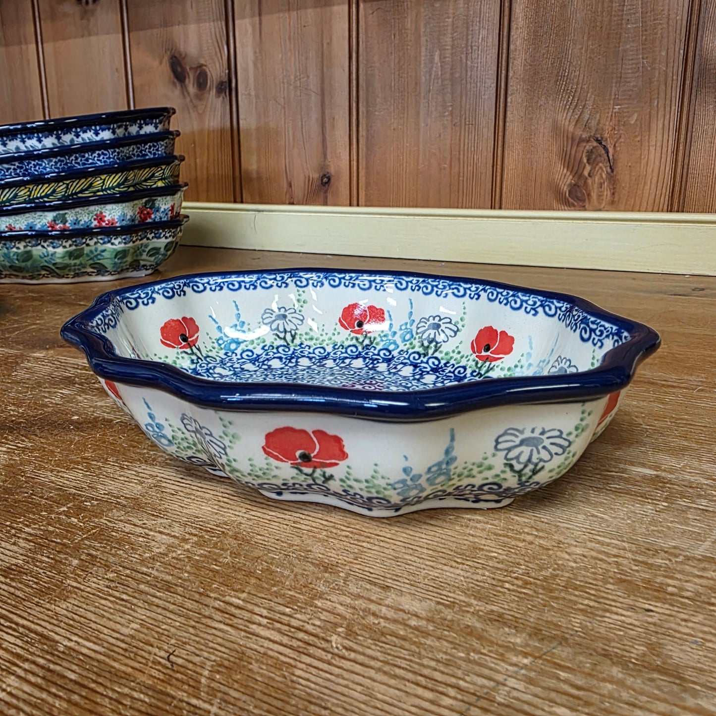 Bowl   Oval Fluted   6" x 7.5" A27-2901X  Red Poppy Garden pf0526