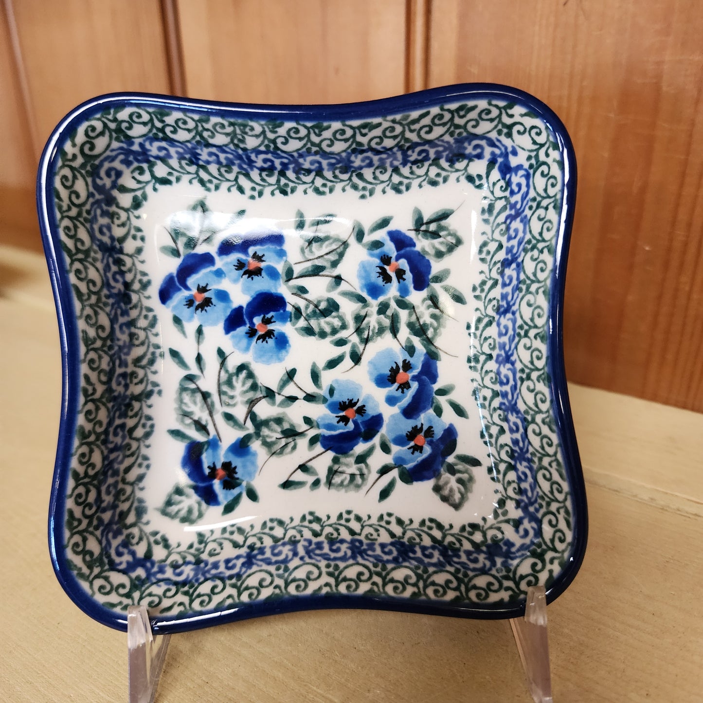 Bowl   Shallow Fluted    2273X ~ Winter Viola