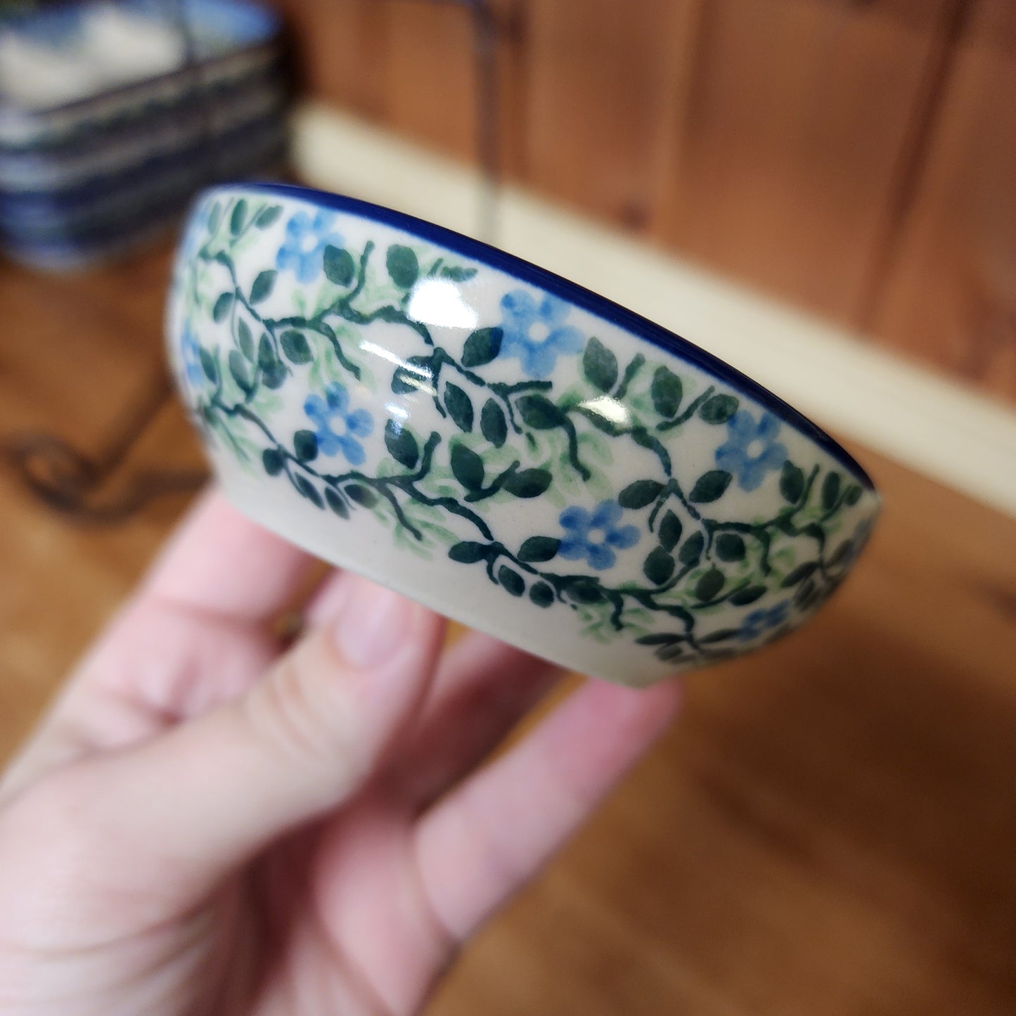 Bowl   3-1/2"  B88-2349X  Wandering Vines pf0526
