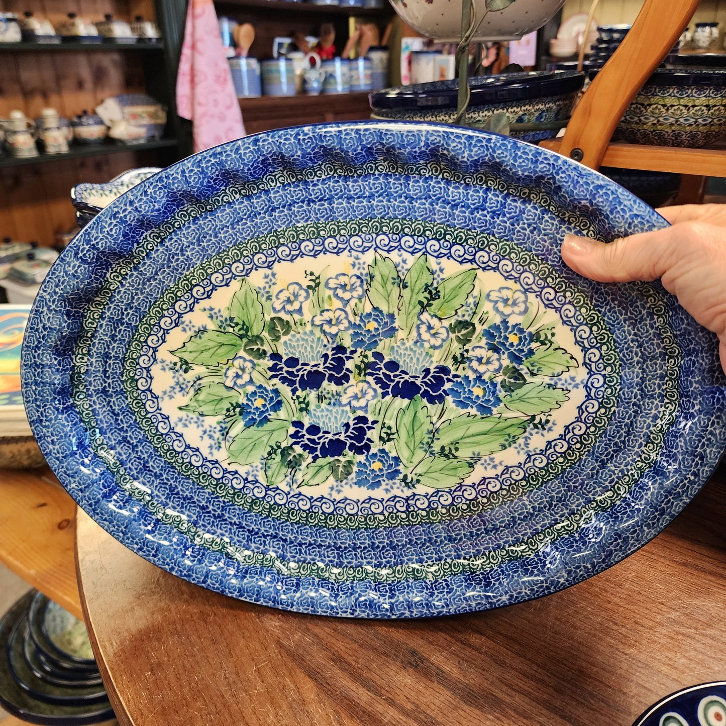 Platter   Oval   10' X 14.5" 614-U5138  U4 pf0526  (includes FREE wooden display stand)