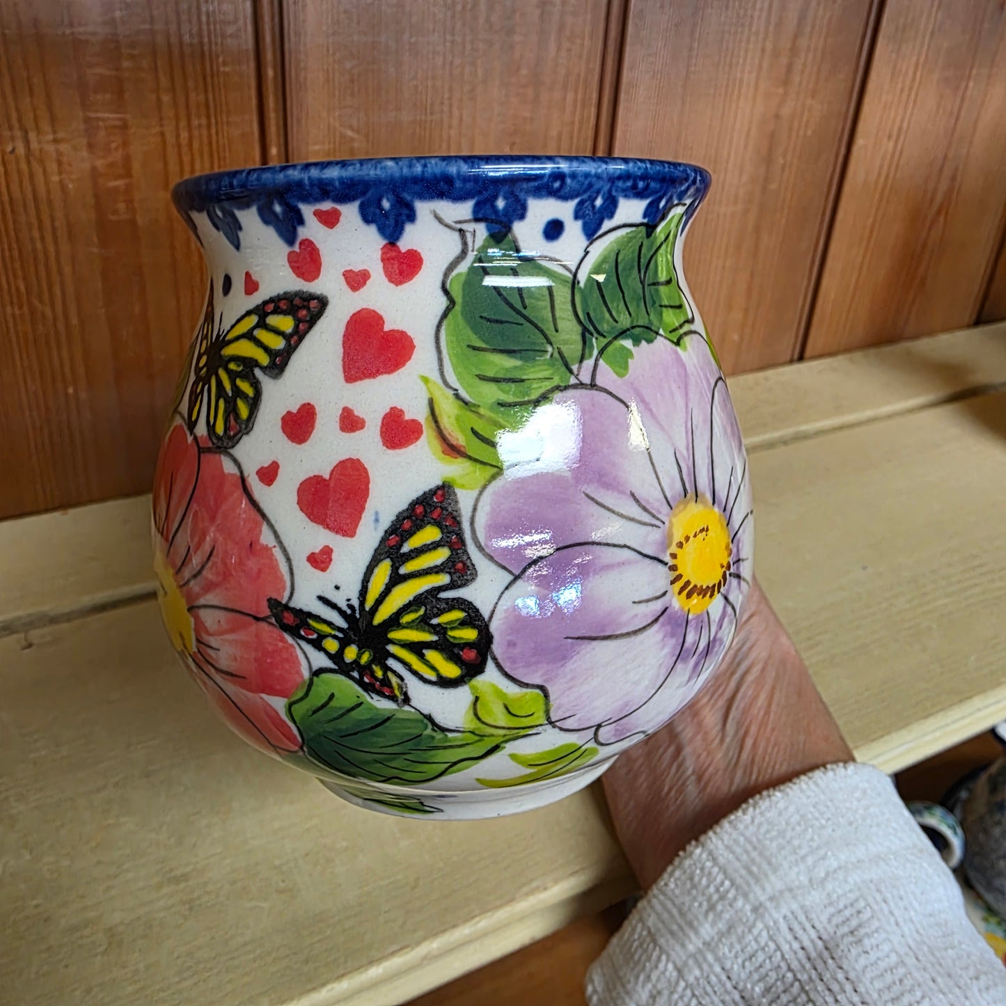 Mug 18 oz Butterfly hearts flowers 1066