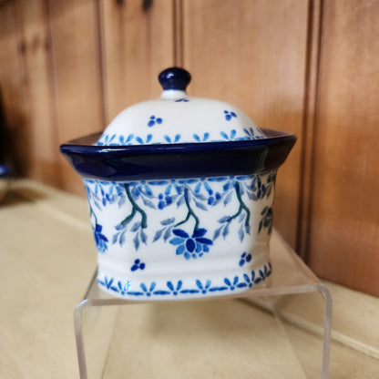 Covered Container   3.25"H x 3.5"W x 4.5"L    2524X ~ Clover Fields