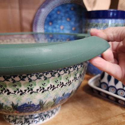 Bowl with FREE Lid ~ 9" Pedestal