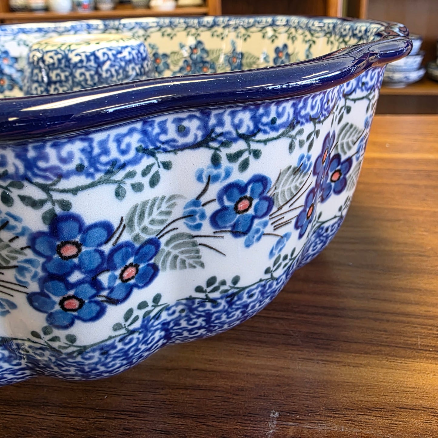 Baker   Bundt Pan  A55-2272X  Parisian Posies pf0526