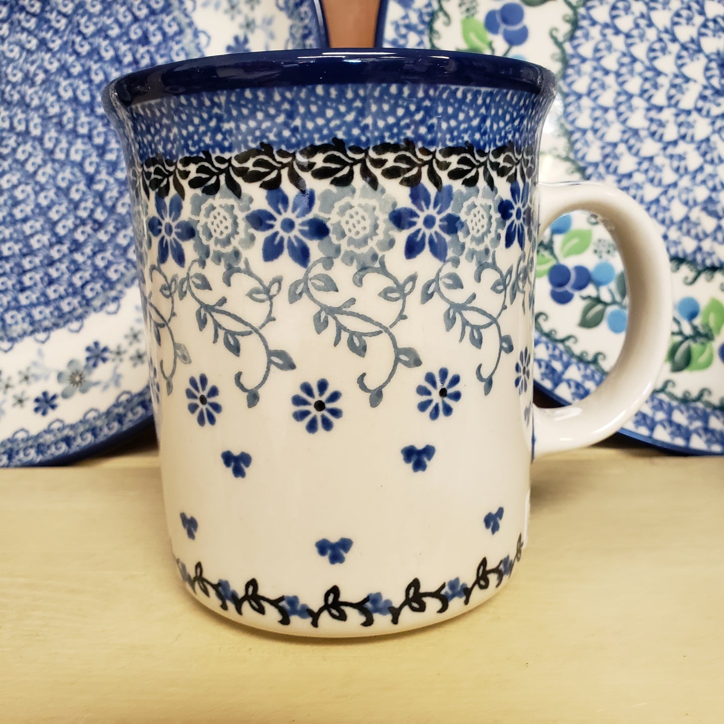 Mug ~ 13 oz. B13-2158X Silver Lace