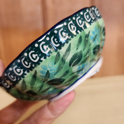 Bowl   Scalloped   4.5"   U4612 ~ U4 ~ T. Liana
