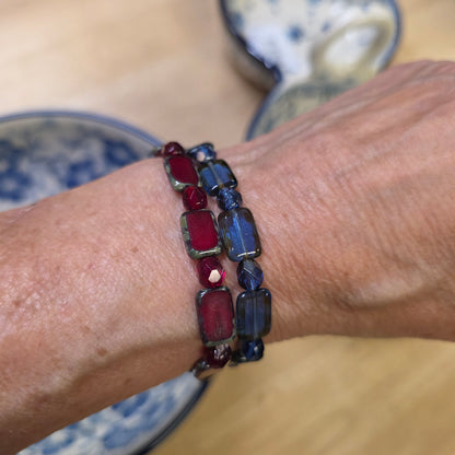 Jewelry ~ 2 pc Red/Blue stretch bracelet Czech