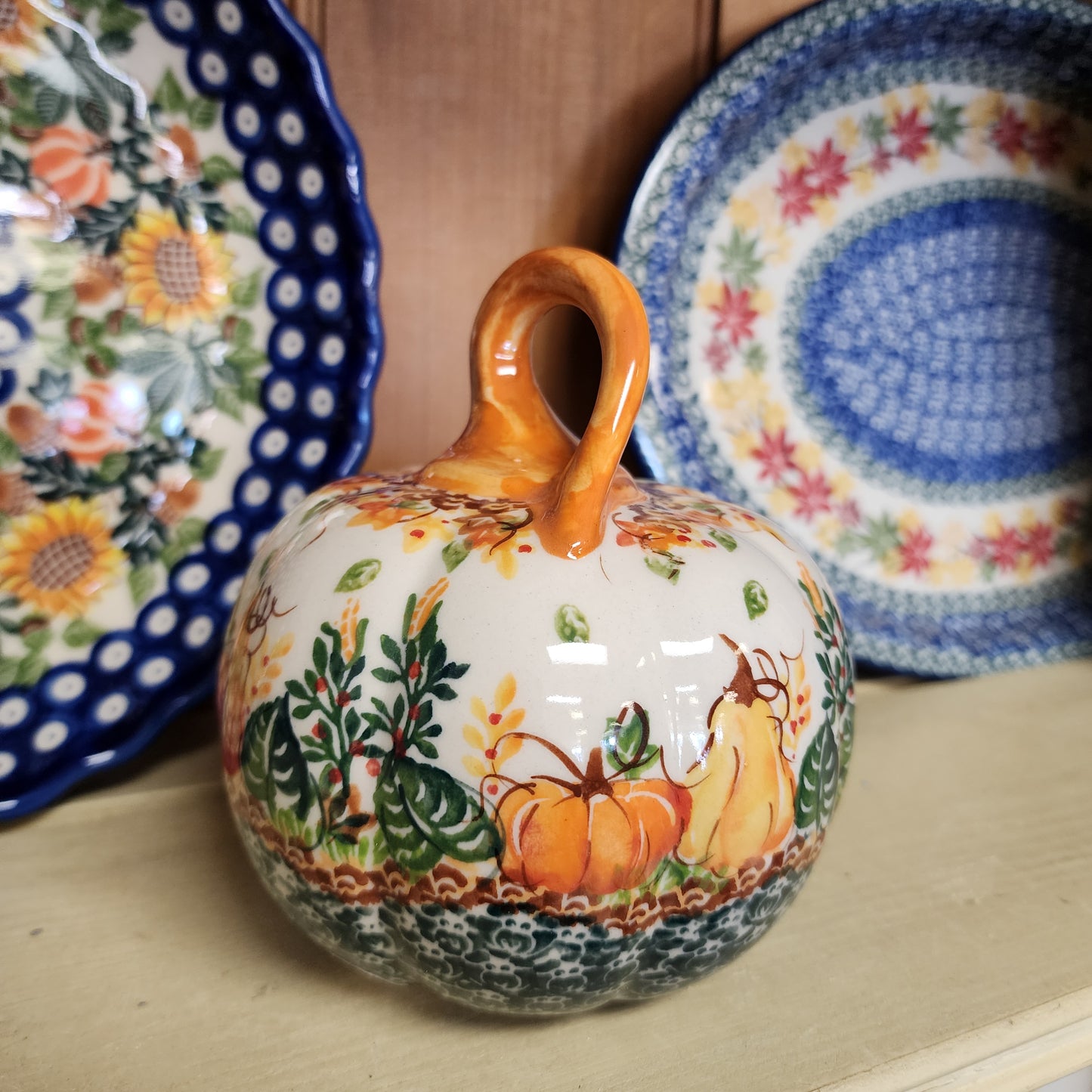 Pumpkin  5.5" orange top gourds and pumpkins