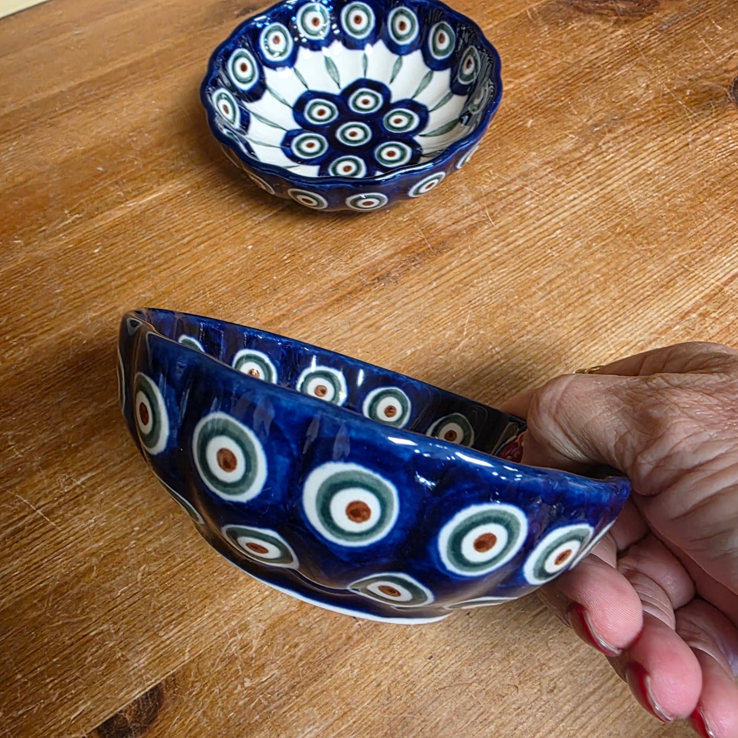 Bowl ~ Scalloped ~ 4.5" 0054X ~ Peacock