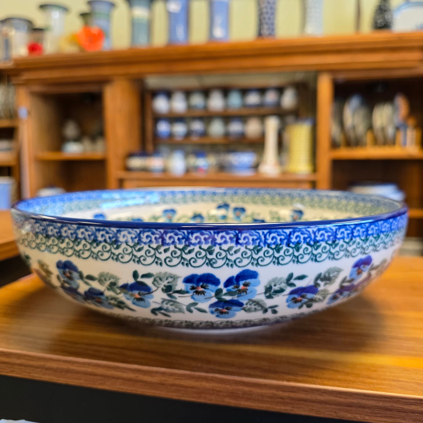 C36 ~ Bowl ~ Serving ~ Large ~ 10.5"    C36-2273X  Winter Viola pf0526