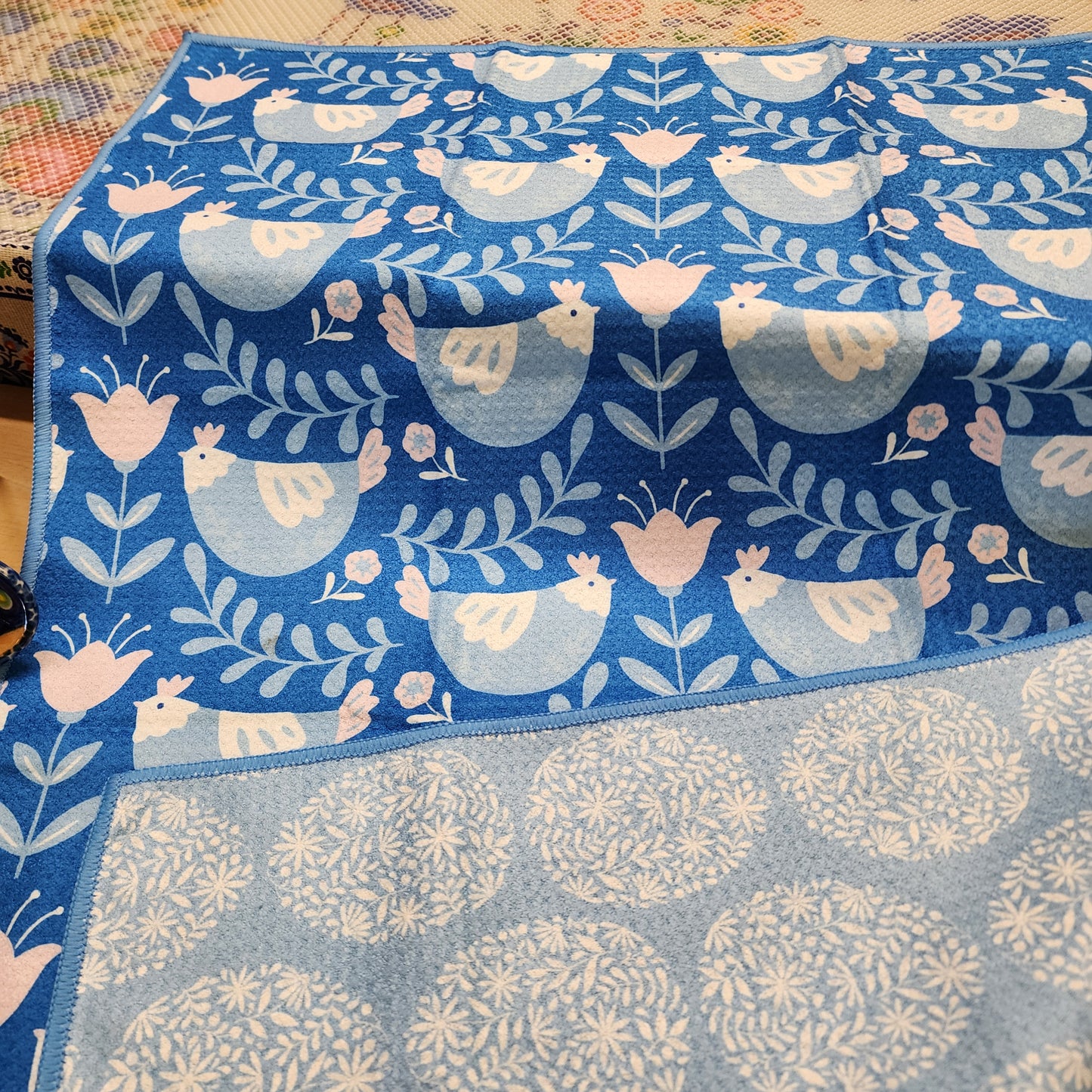 Towel /poly ~ Chicken & Egg blue