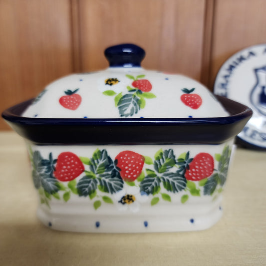 Box Covered Container   3.25"H x 3.5"W x 4.5"L  385-2709X  Strawberry Field pf0526