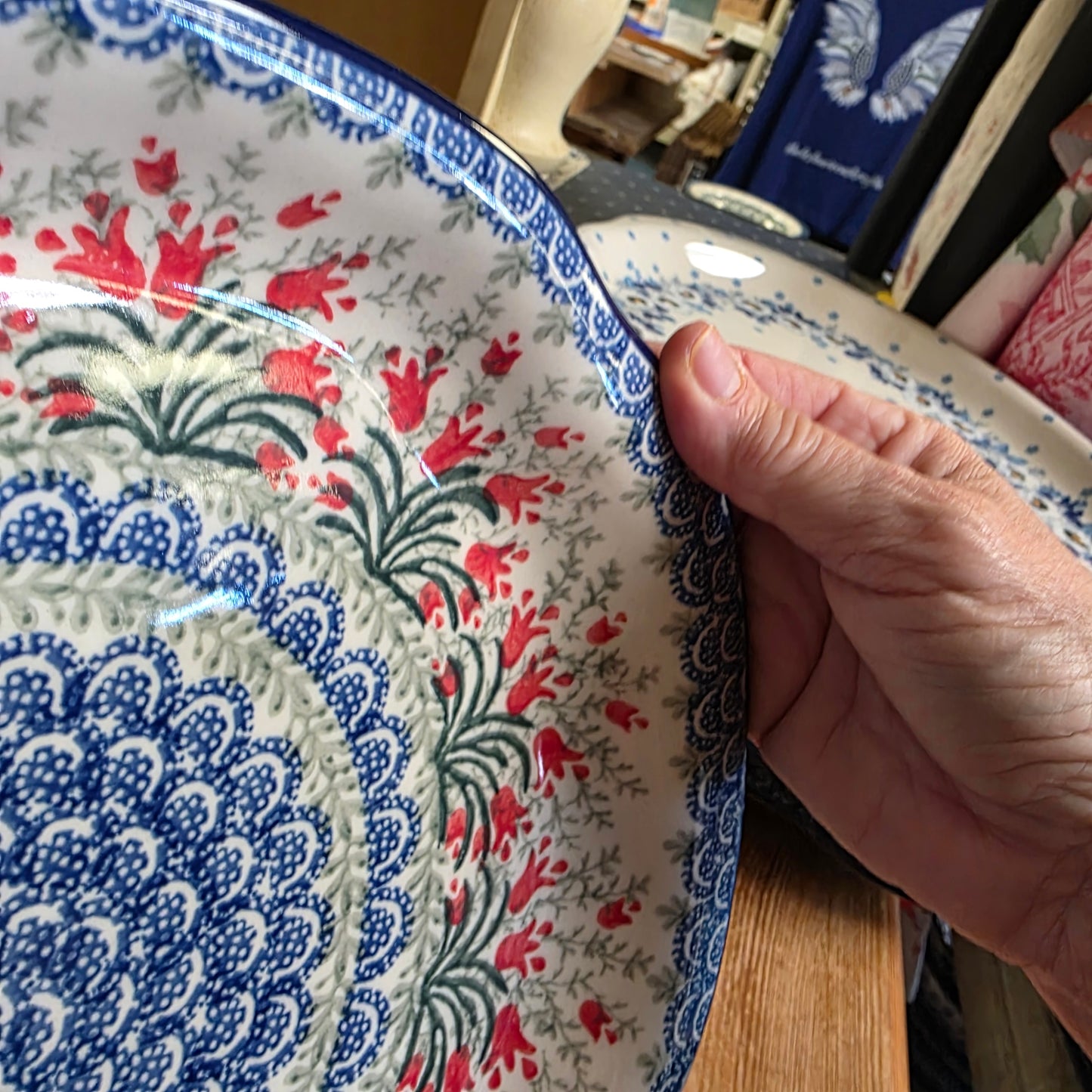 Platter   Oval   11.5" x 15.5"   1437X ~ Crimson Bells