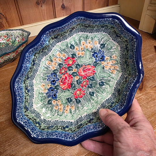 Bowl   Oval Fluted   7.25" x 9.25"   U4400 ~ U4