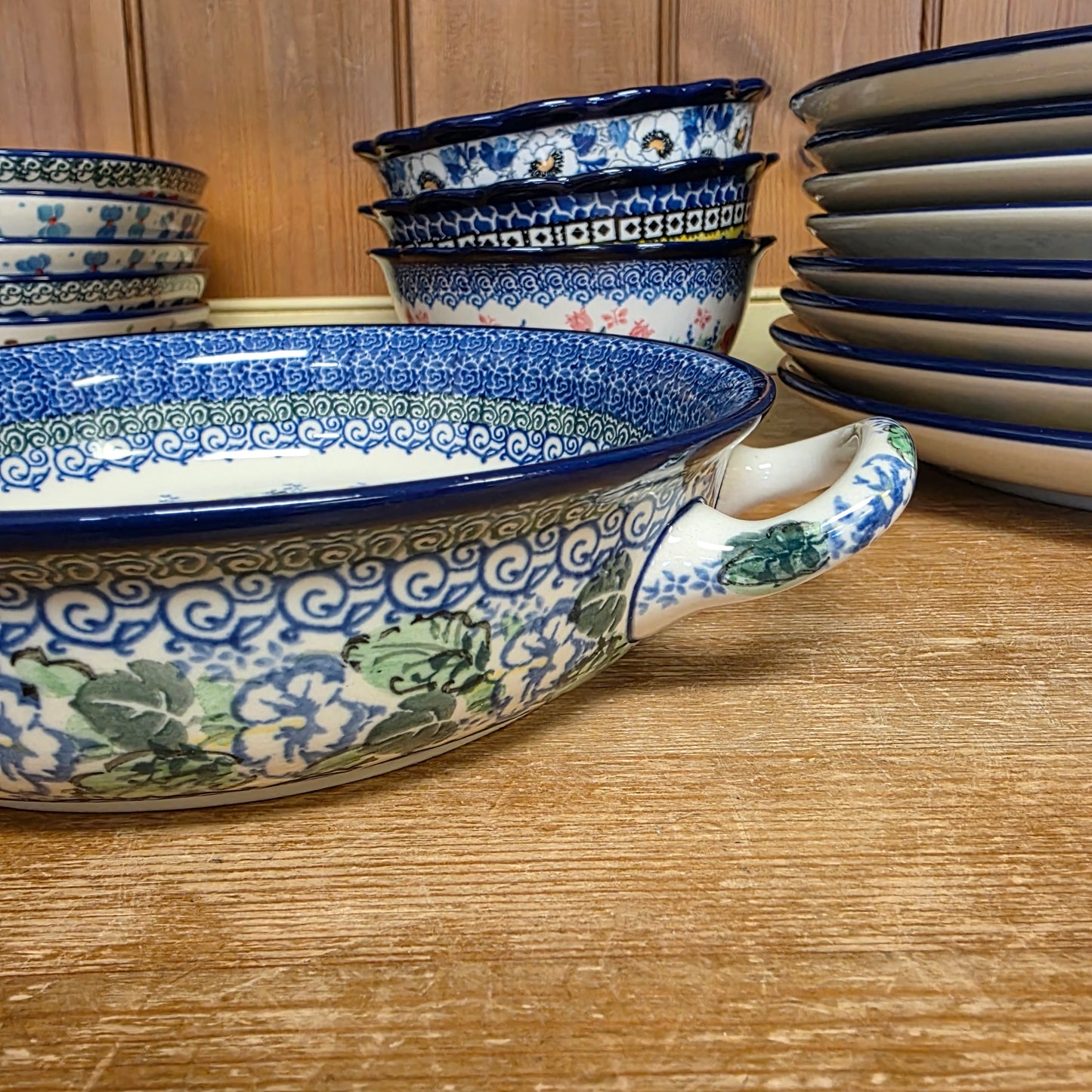 Baker   Round w/ Handles   8"   U5138 ~ U4