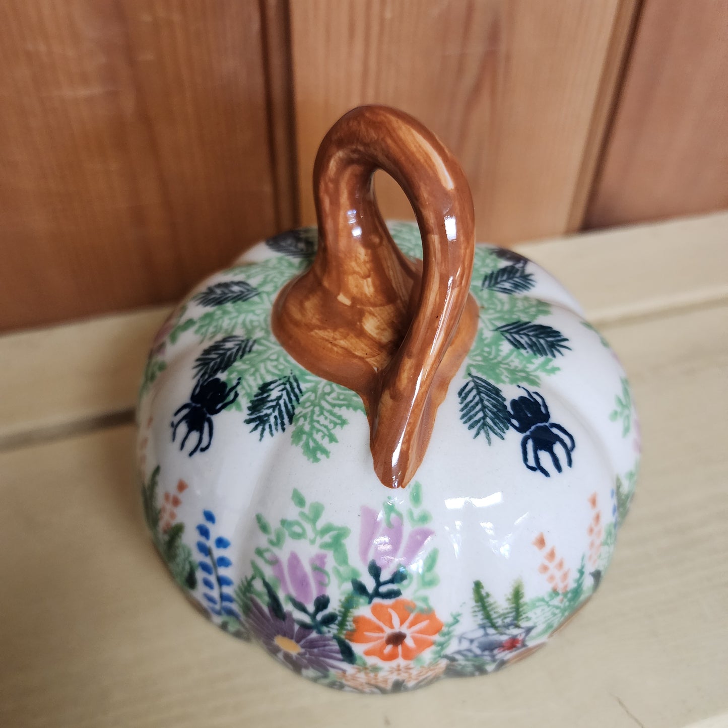 Pumpkin Figurine spiders and flowers (NOT jack o lantern)