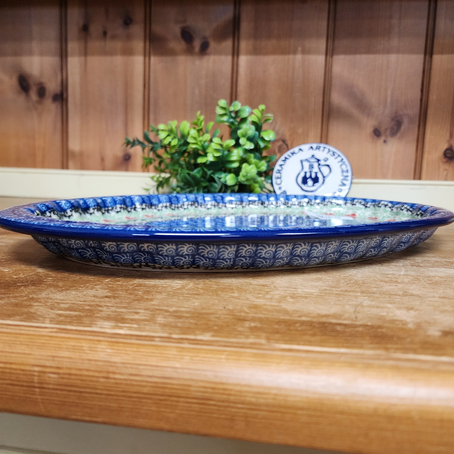 Platter   Oval   10' X 14.5" 614-1916X  Maraschino pf0526  (includes FREE wooden display stand)