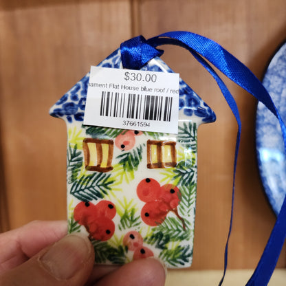Ornament Flat House blue roof / red berries