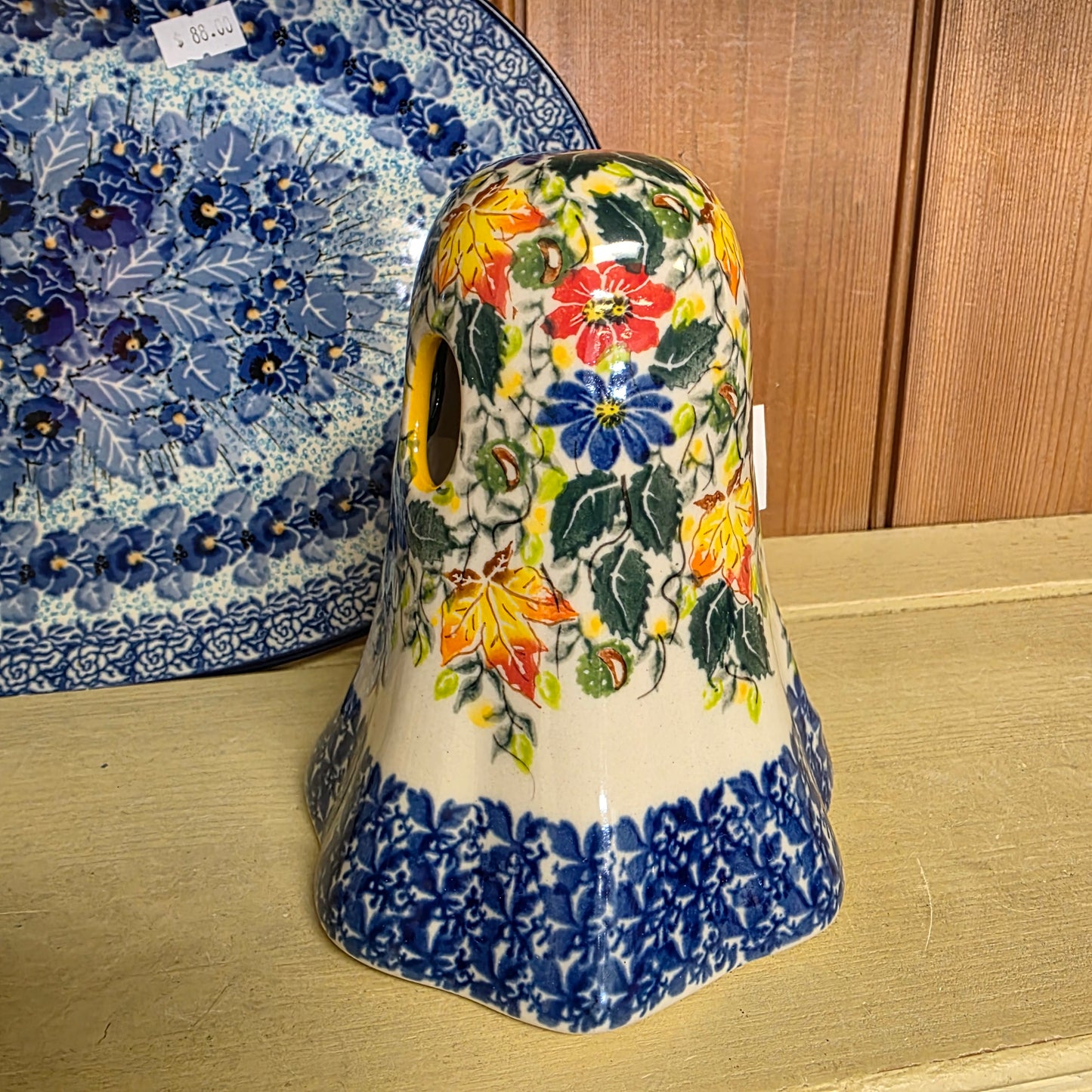 Ghost Luminary figurine ~ Kalich