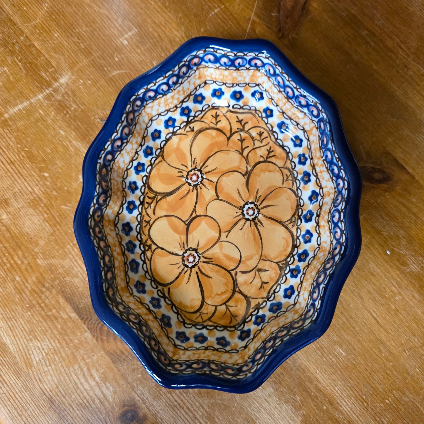 Bowl   Oval Fluted   6" x 7.5" A27-u408B Chyla Orange
