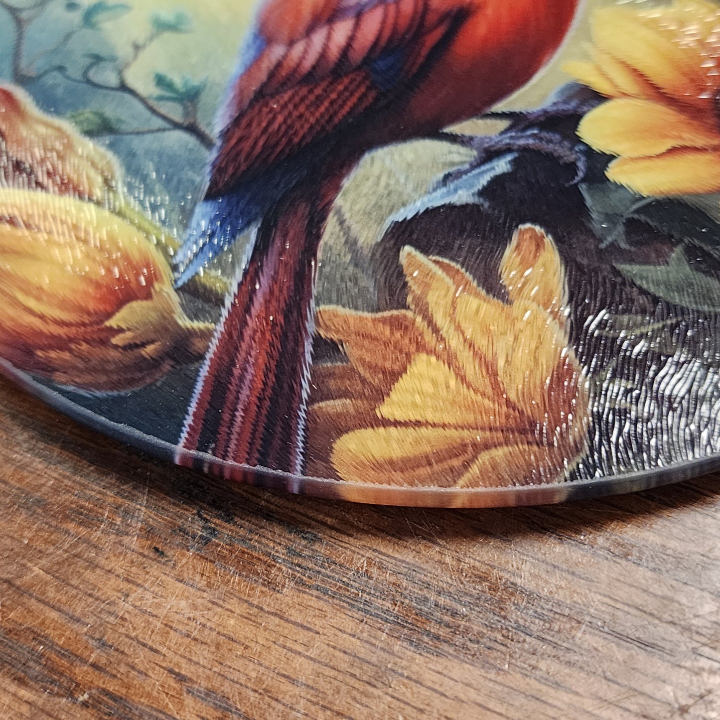 Cutting Board: Cardinal & Flowers 8 inch round   Tempered Glass