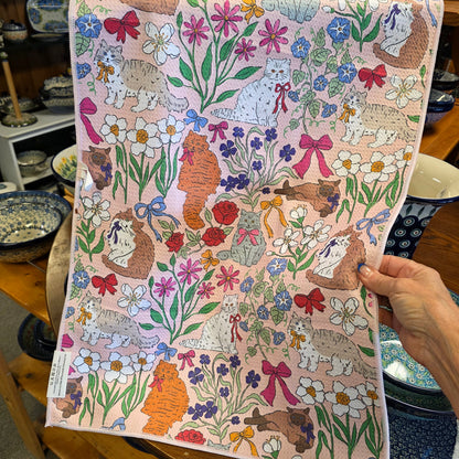 Towel /poly ~ Paws & Petals cat