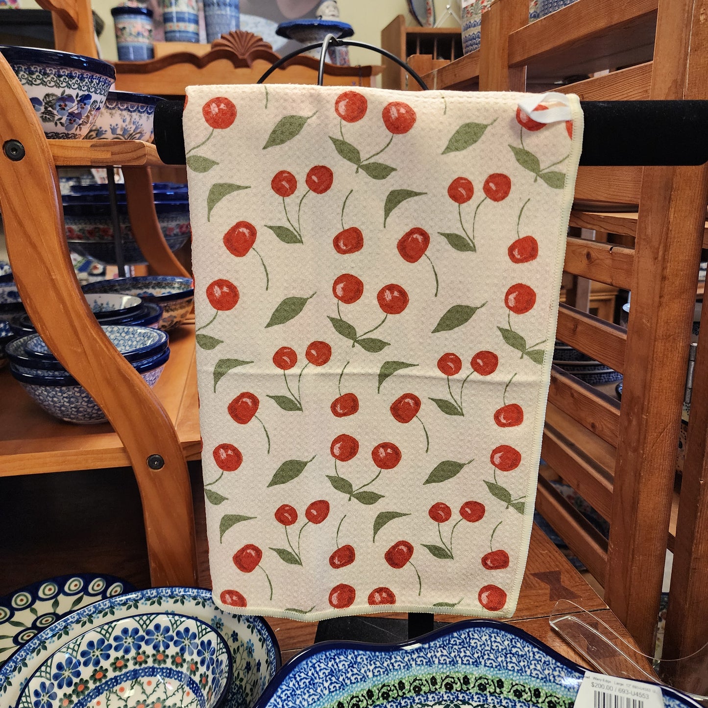 Towel / Poly ~ Berries & Cherries: Reversible Hand Towel: Cream / 19x29 / Hand Towel