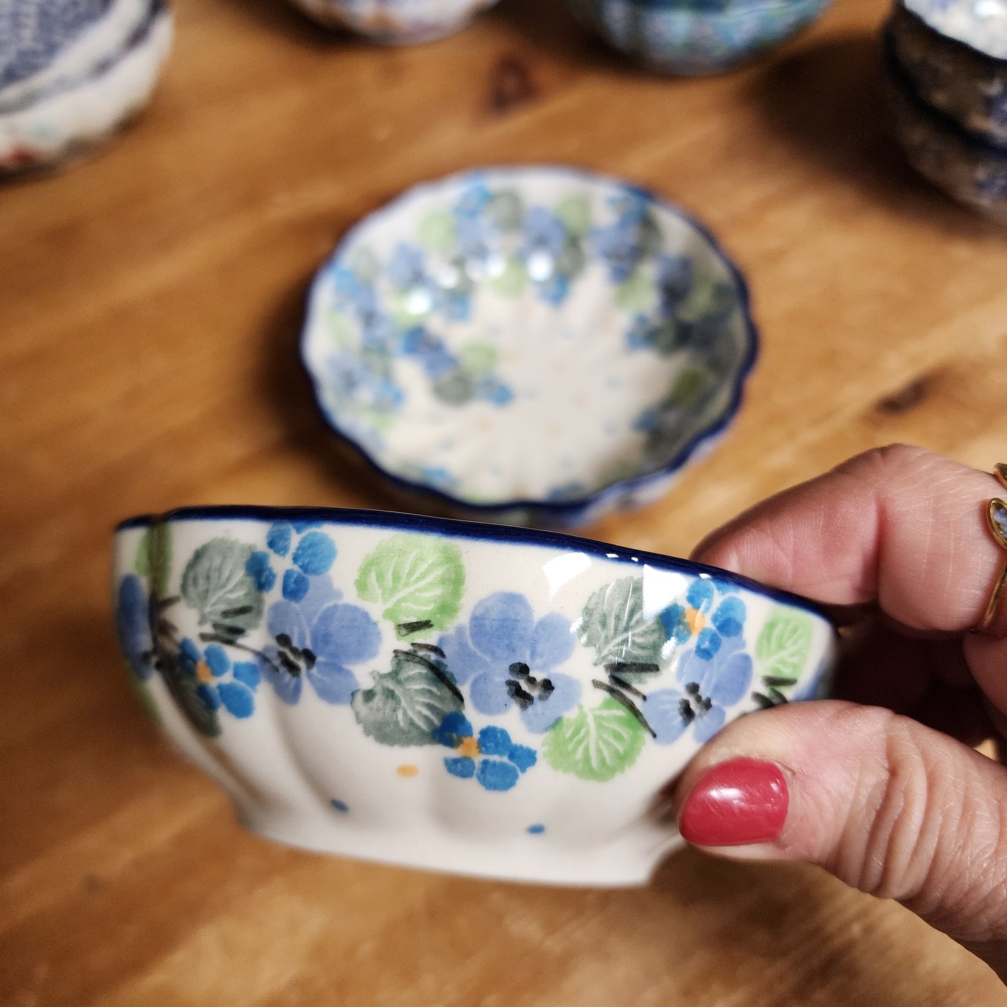 Bowl ~ Scalloped ~ 4.5" 2339X ~ Spring Viola