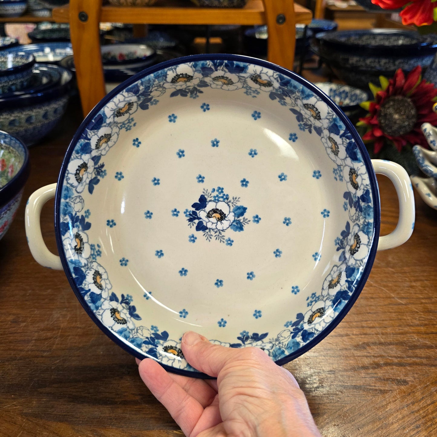 Baker   Round w/ Handles   8"   2222X ~ Snow Poppy