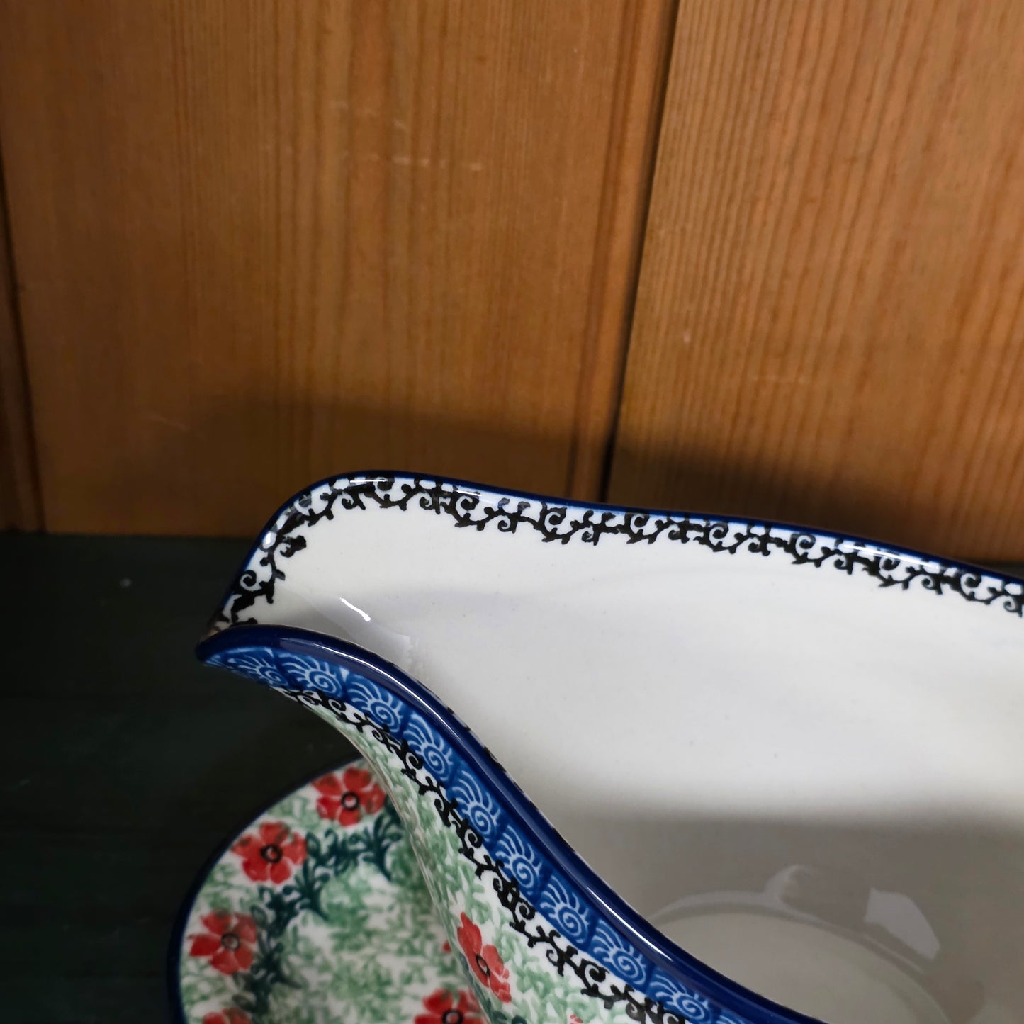 Gravy Boat   16 oz  239-1916X  Maraschino pf0526