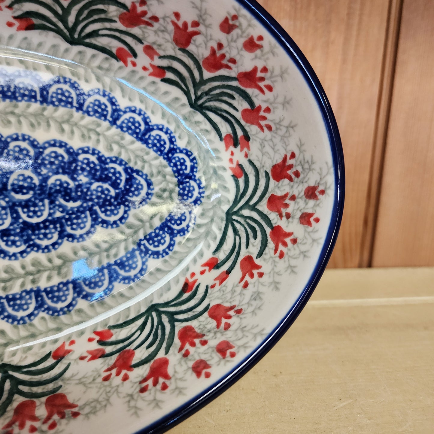 Baker Oval   9.5"    1437X ~ Crimson Bells