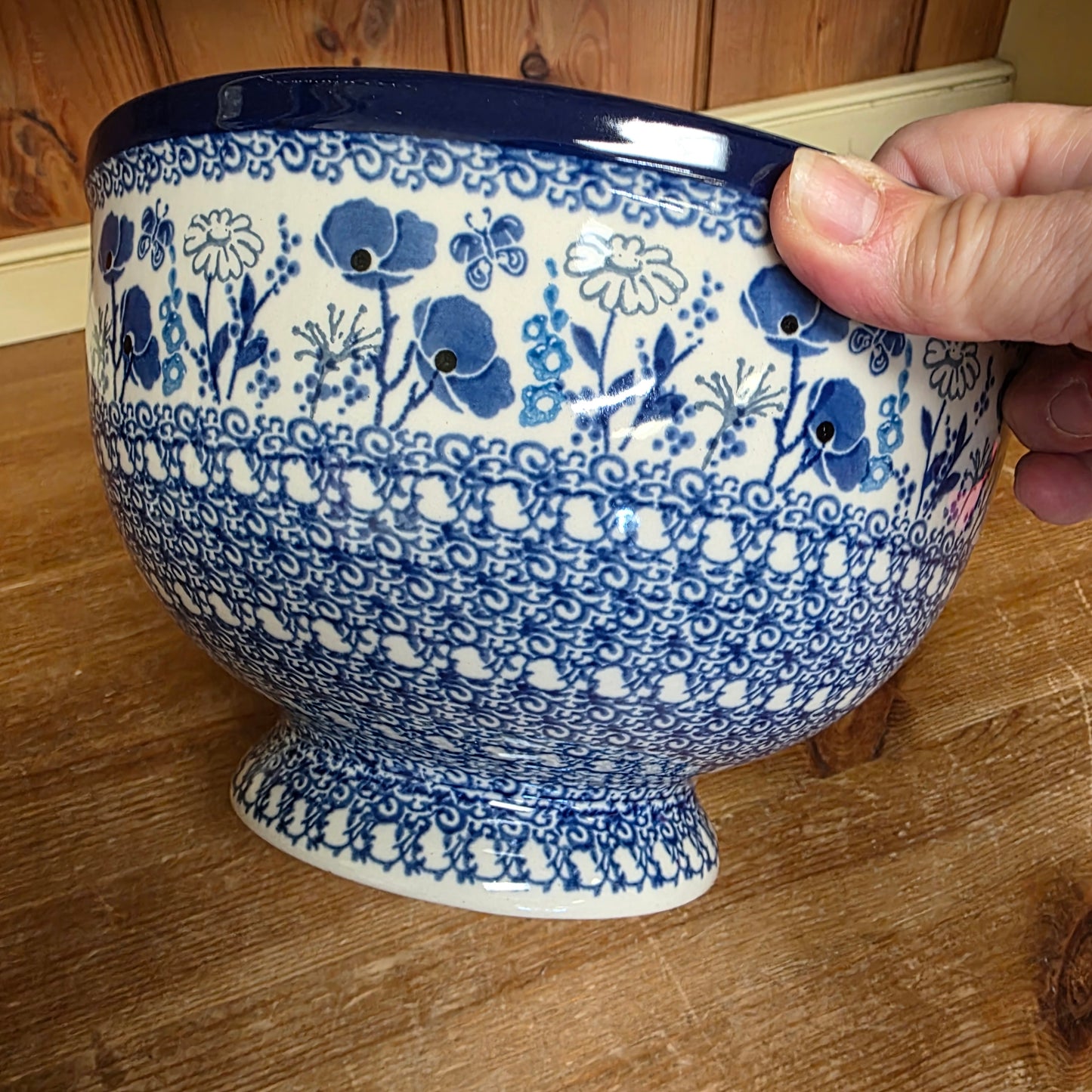 Pedestal Bowl - Large     2902X ~ Evening Poppy