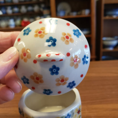 Ring ~ Trinket Box 110-2225X Buttercup pretzel