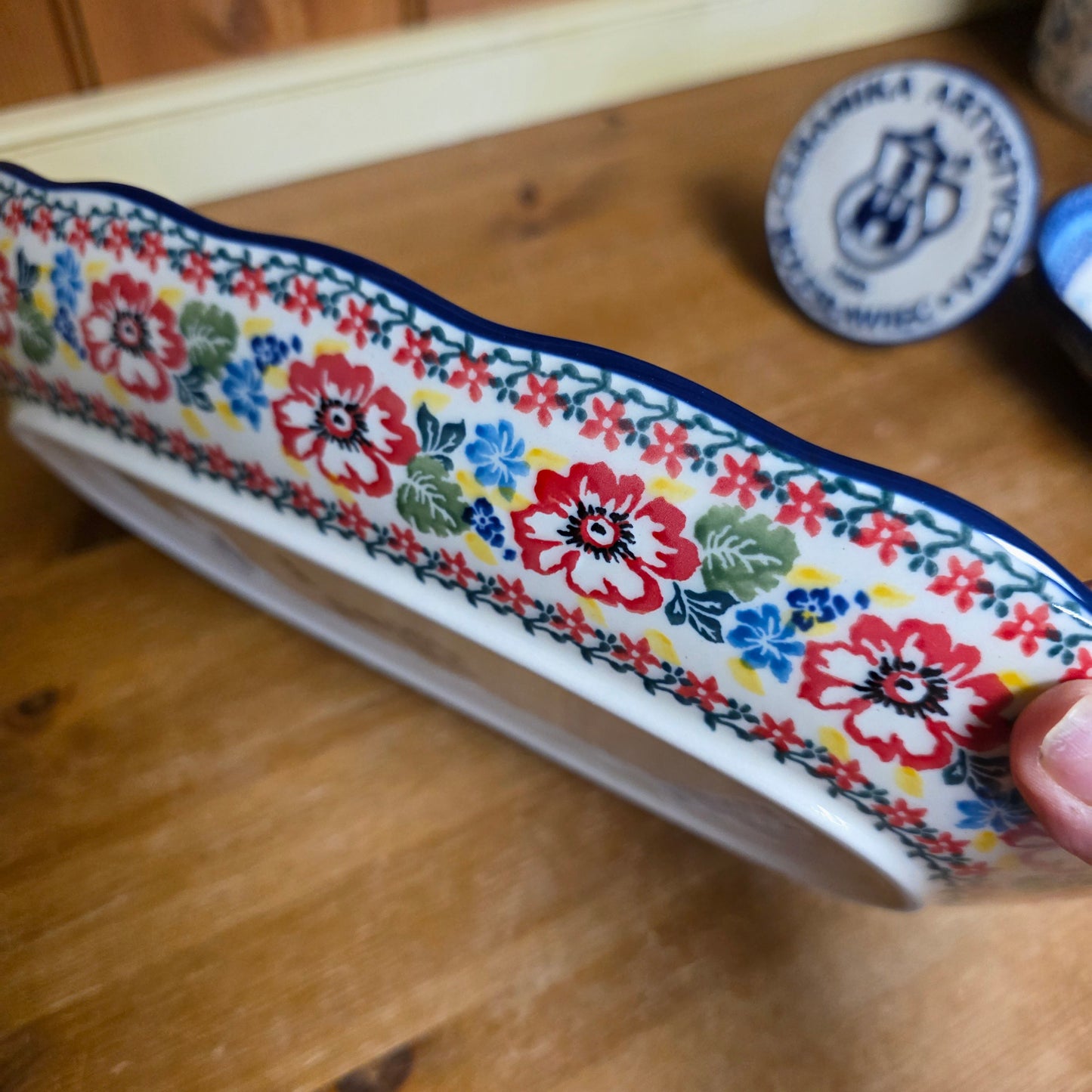 Tray   Scalloped Oval   6.25" x 12.5" A42-U3356  U4 pf0526