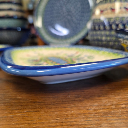 Platter 10"x7"  Black & White Chickens