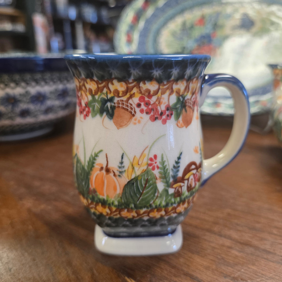 Mug ~ Pedestal 13 oz / 4.5"  Tulip