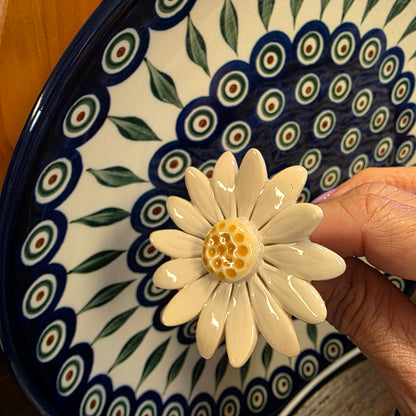 Ceramic Daisy cream 4823