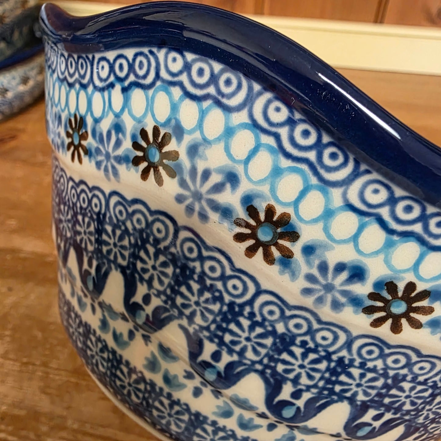 Bowl   Wavy Edge   Small   8" 2187X ~ Blue Yonder / 5 cups