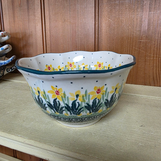 Bowl   Wavy Edge   5.75" A54-2777Q  Daffodil pf0526