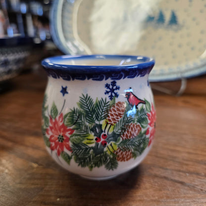 Mug 12 oz small cardinal  poinsettia 710