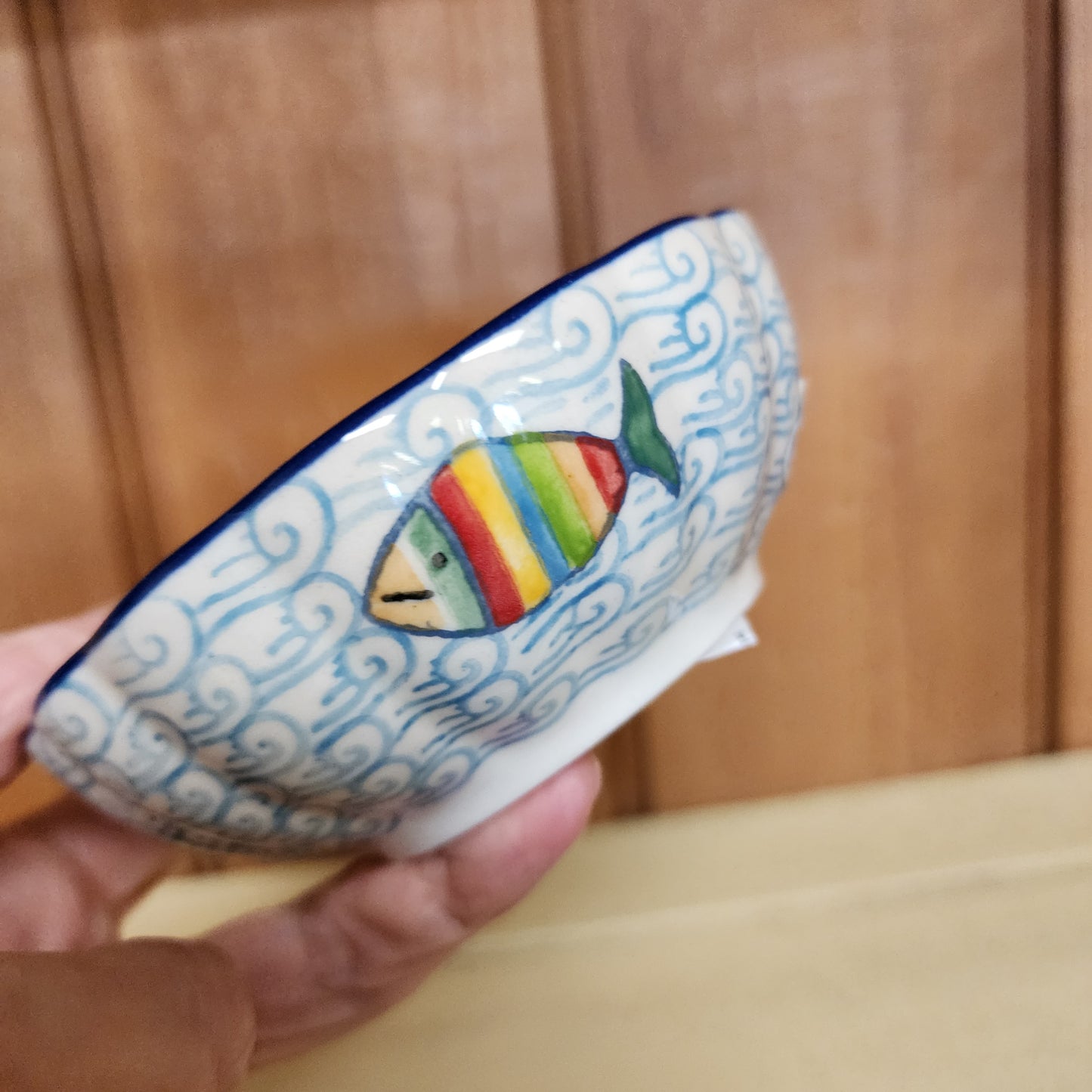 Bowl   Scalloped   4.5"   2540X ~ Rainbow Fish