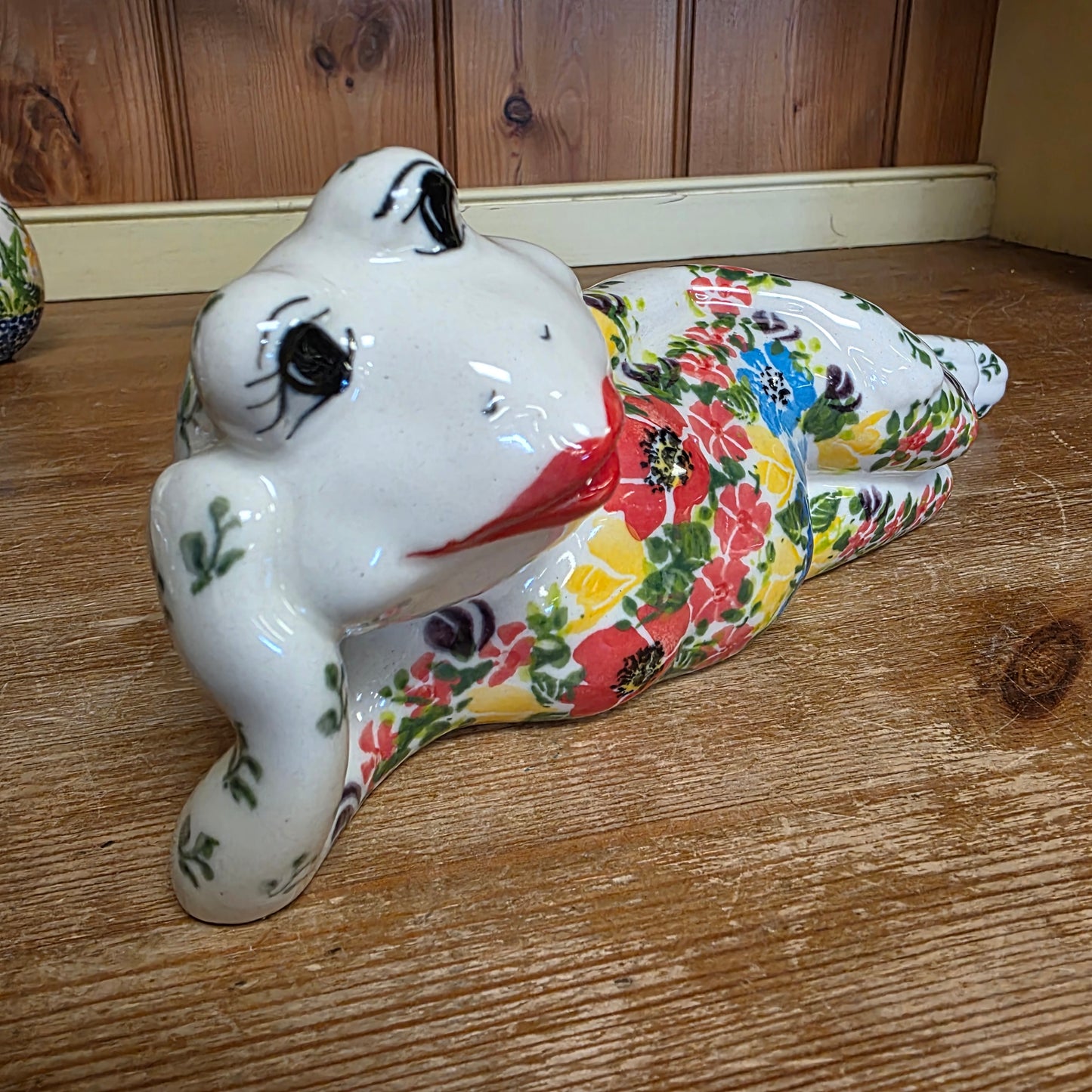 Frog ~ Laying down 11"