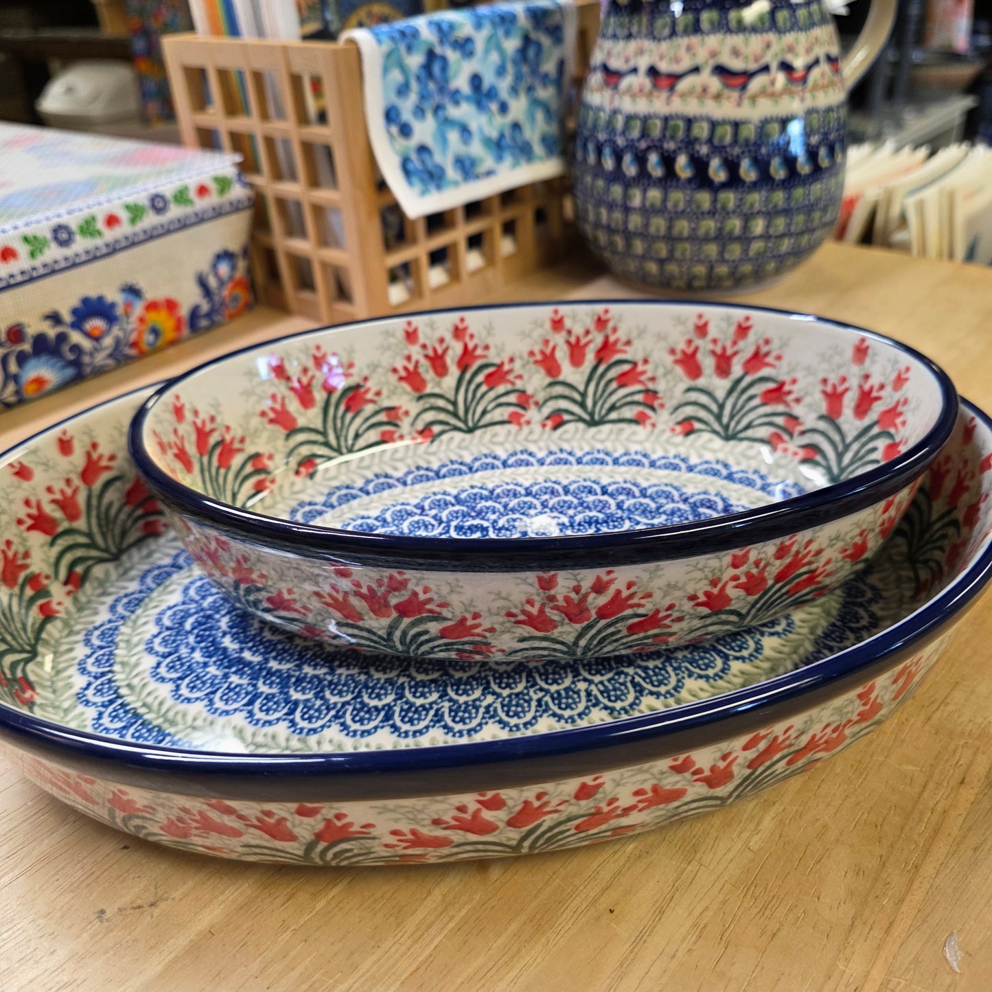 2 pc / 9.5" Oval Baker & 12" Oval Baker 1437X Crimson Bells